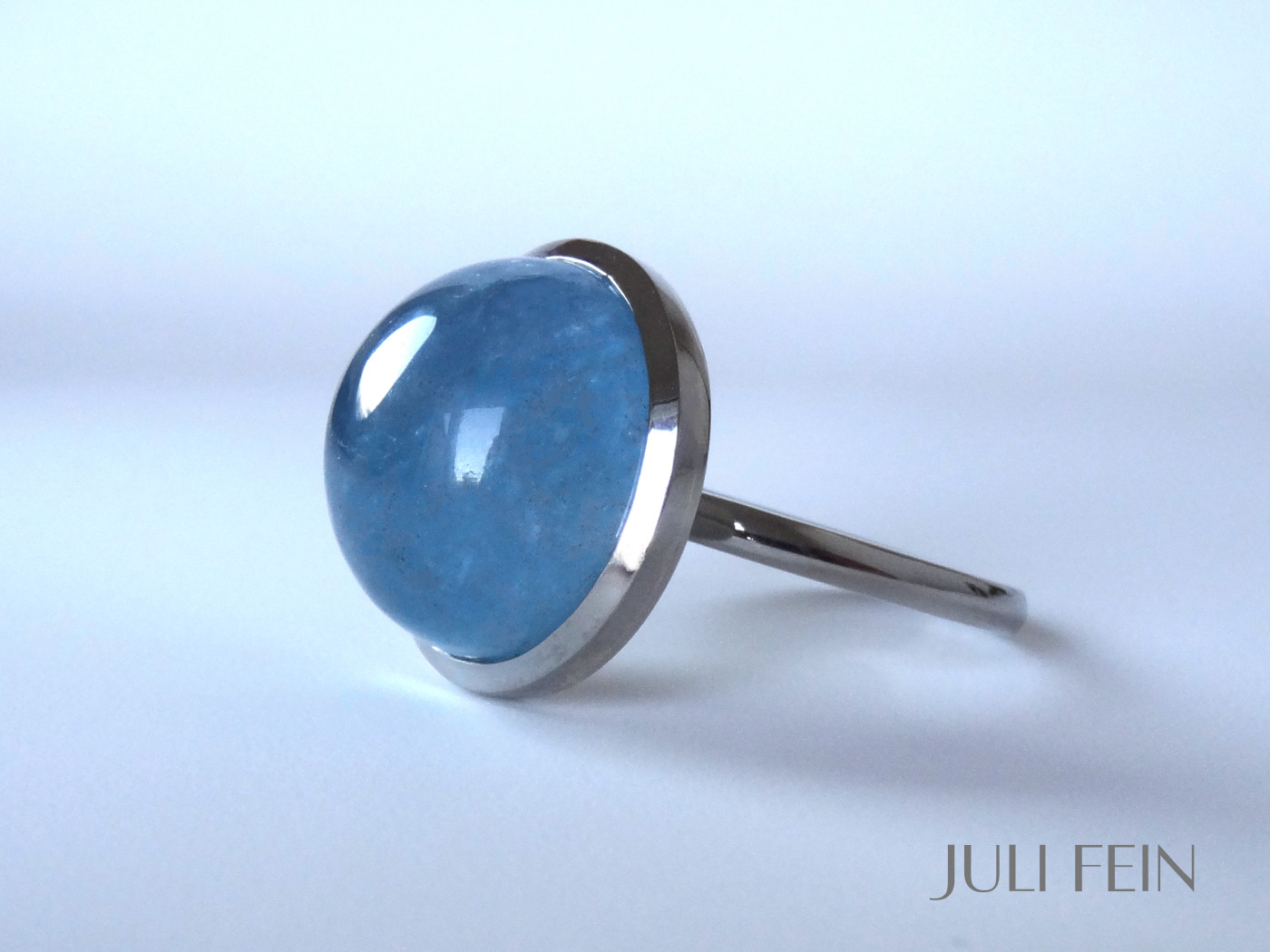 Aquamarin Cabouchon Ring MARA