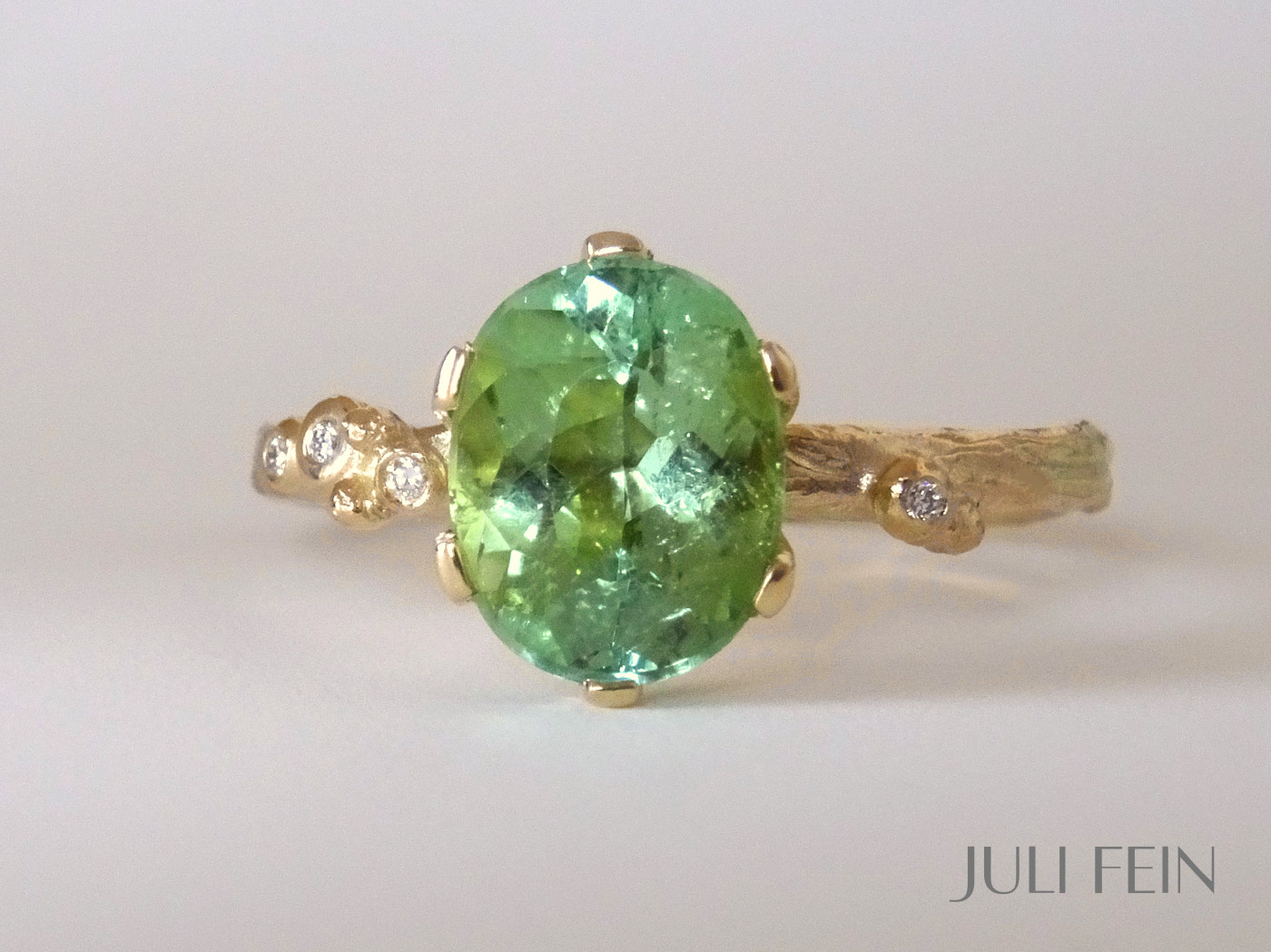Grüner Turmalin Brillant Ring JULY